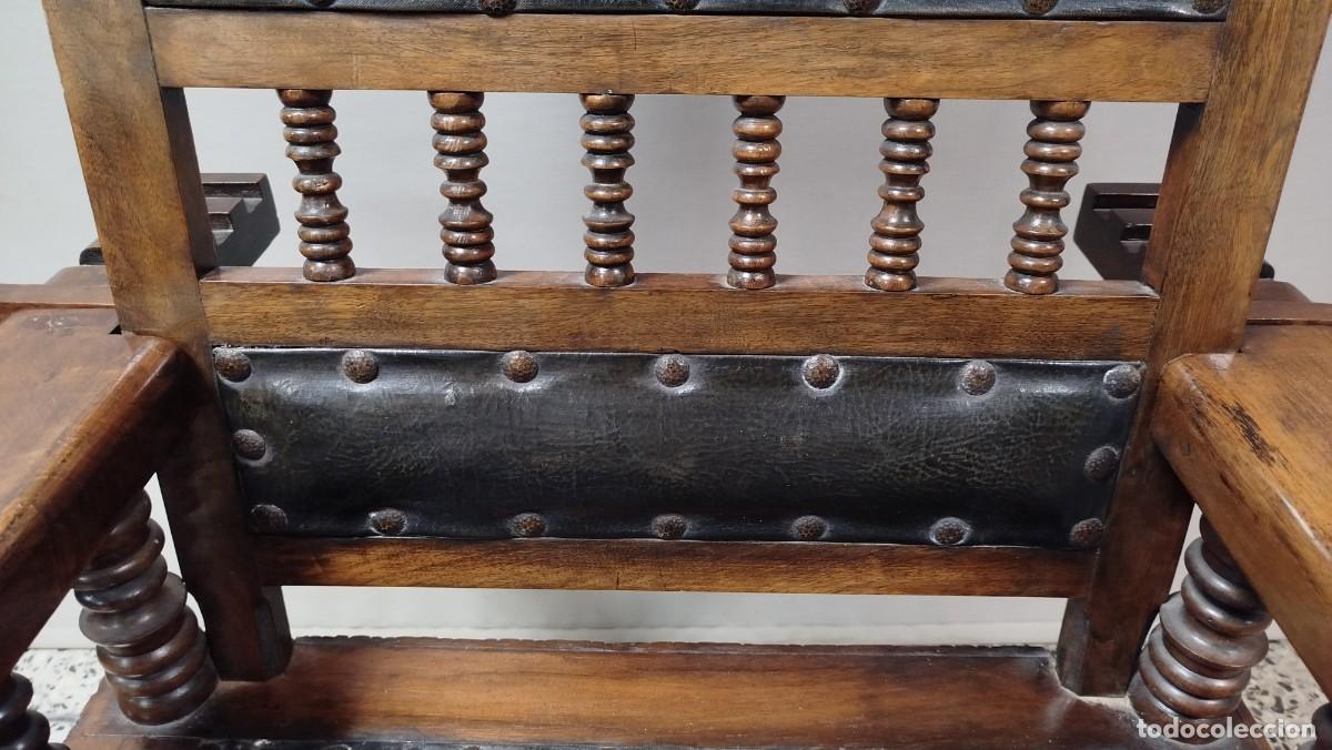 Antig&uuml;edades: SILLON RUSTICO ABATIBLE DE MADERA Y CUERO SIGLO XIX - Foto 5