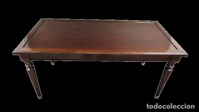 Antig&uuml;edades: MESA DE CENTRO DE MADERA DE HAYA Y ADORNOS DE BRONCE - Foto 1