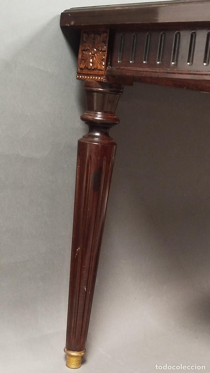 Antig&uuml;edades: MESA DE CENTRO DE MADERA DE HAYA Y ADORNOS DE BRONCE - Foto 12