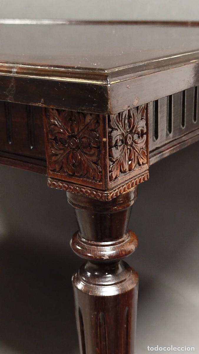 Antig&uuml;edades: MESA DE CENTRO DE MADERA DE HAYA Y ADORNOS DE BRONCE - Foto 17