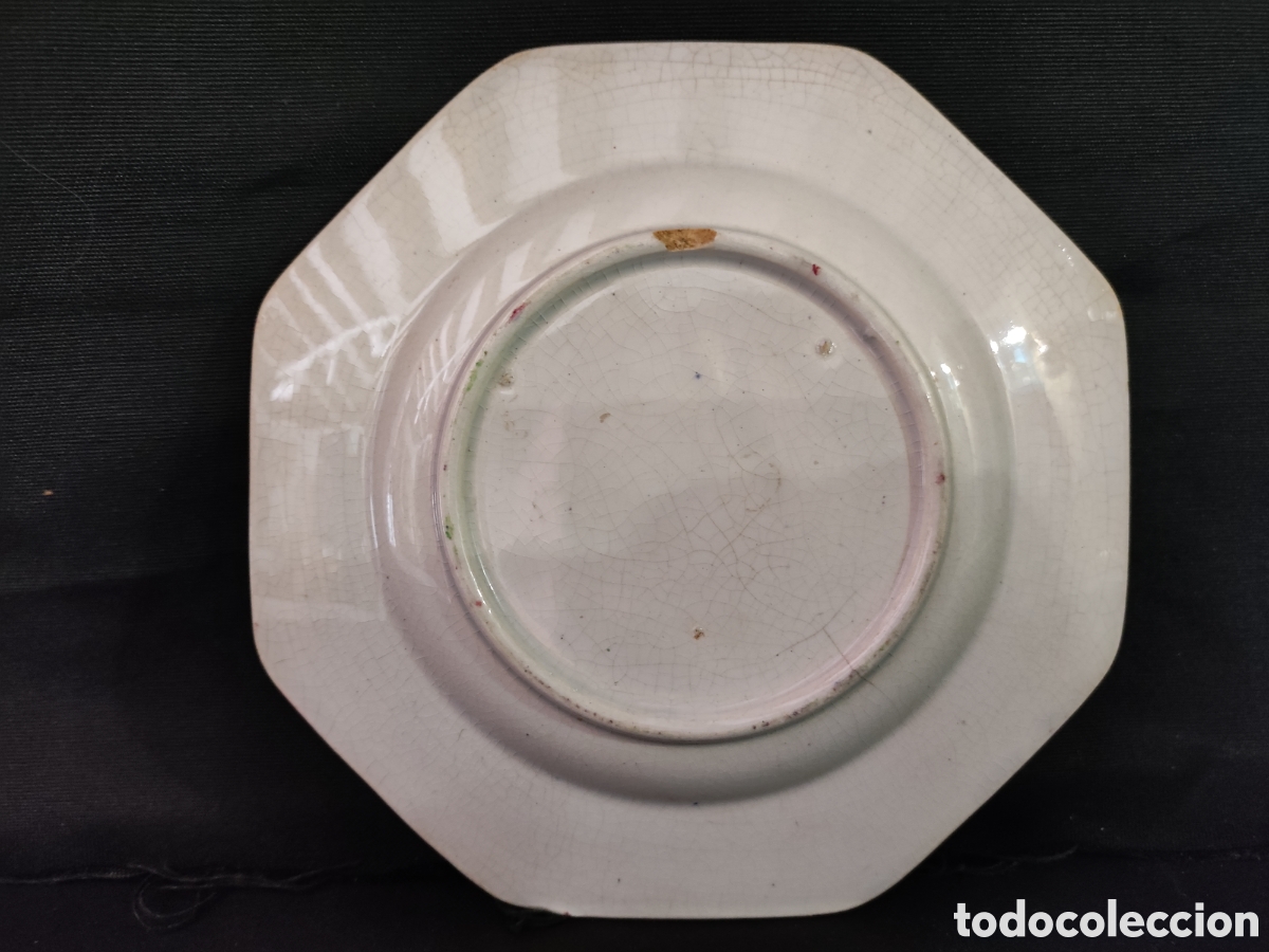 Antig&uuml;edades: Plato de loza con personaje - Foto 3
