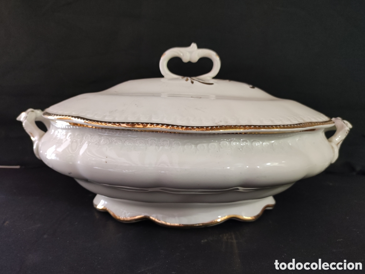 Antig&uuml;edades: Se opera de porcelana antigua