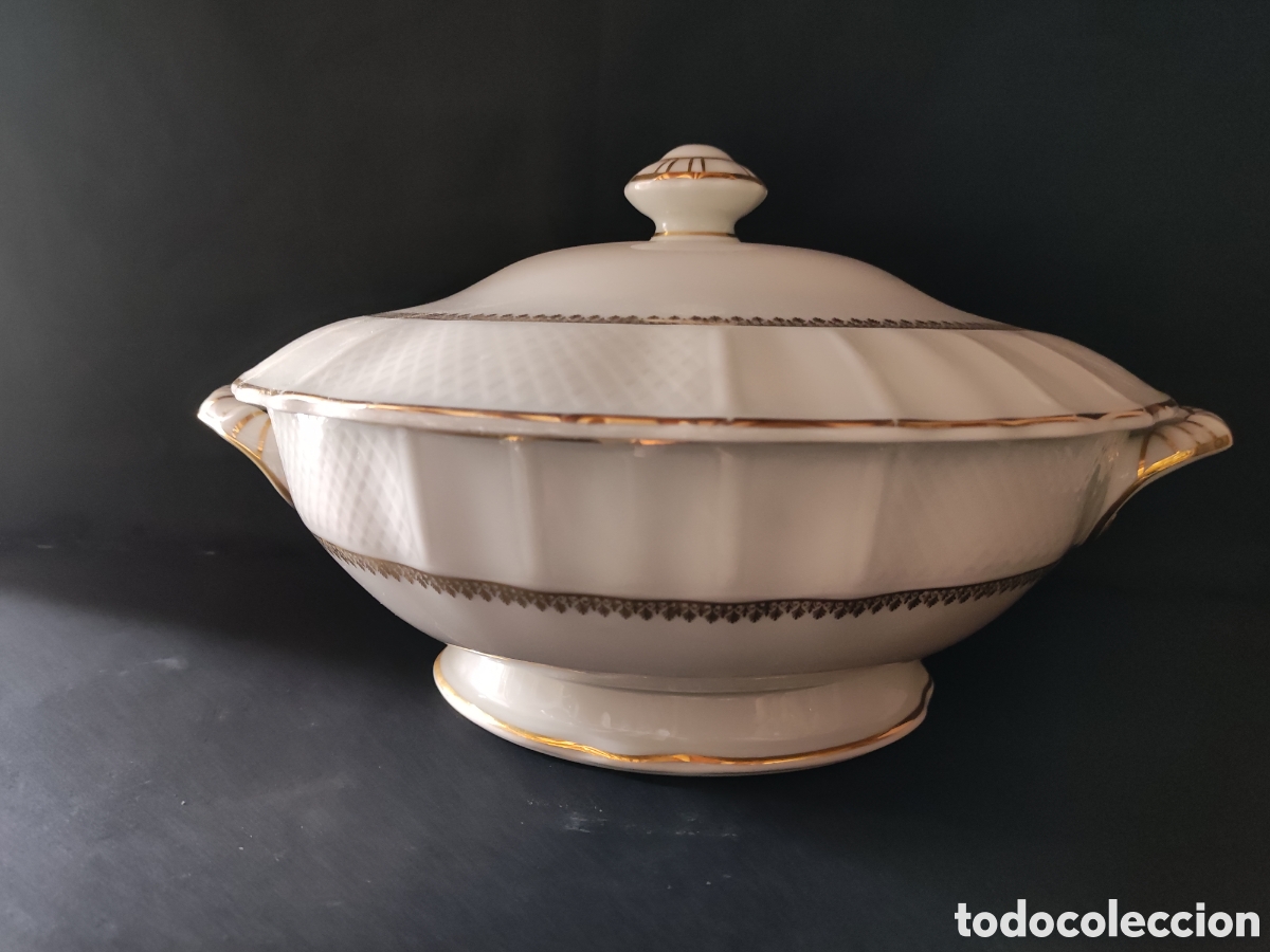 Antig&uuml;edades: Se opera de porcelana de Limoges - Foto 2