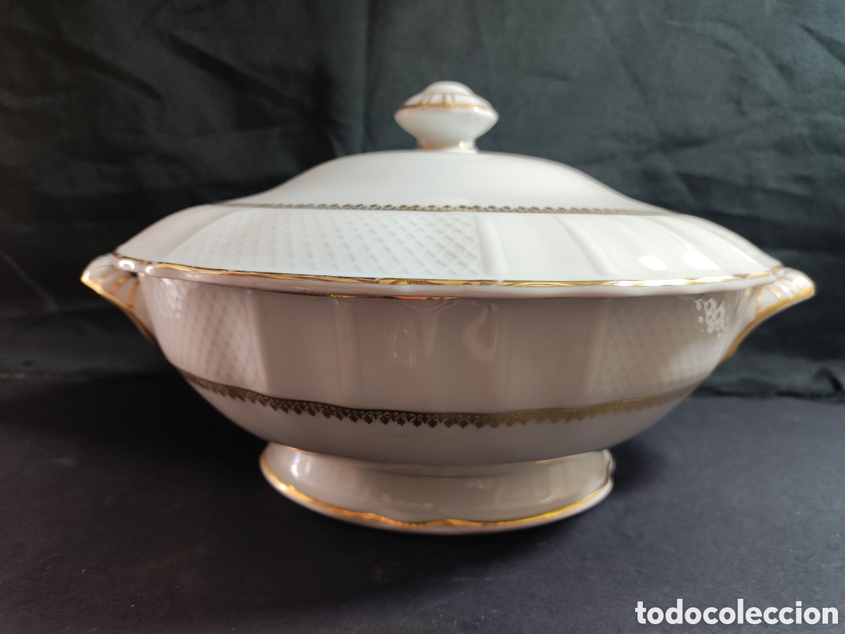 Antig&uuml;edades: Se opera de porcelana de Limoges - Foto 1
