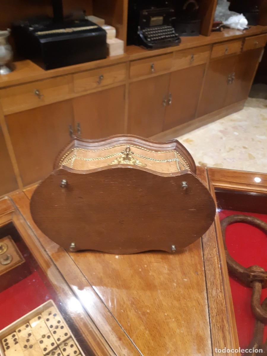 Antig&uuml;edades: JOYERO ELEGANTE CON LLAVE - Foto 4