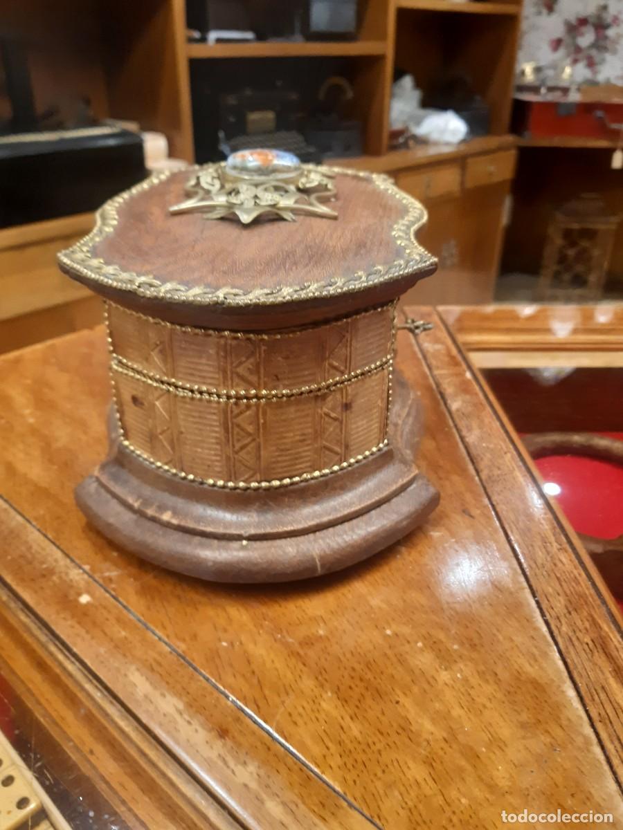 Antig&uuml;edades: JOYERO ELEGANTE CON LLAVE - Foto 5