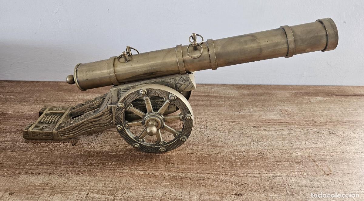 Antig&uuml;edades: CA&Ntilde;ON BRONCE CON CURE&Ntilde;A - 60 CM - Foto 2