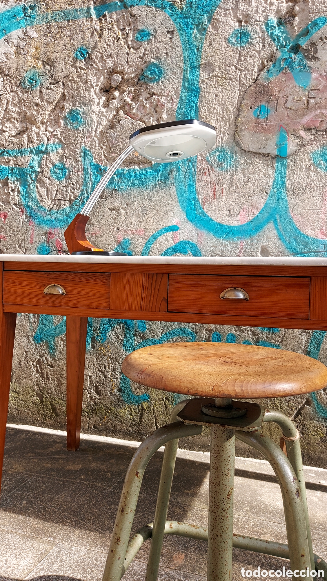 Antig&uuml;edades: Mesa de biblioteca a&ntilde;os 50 - Foto 13