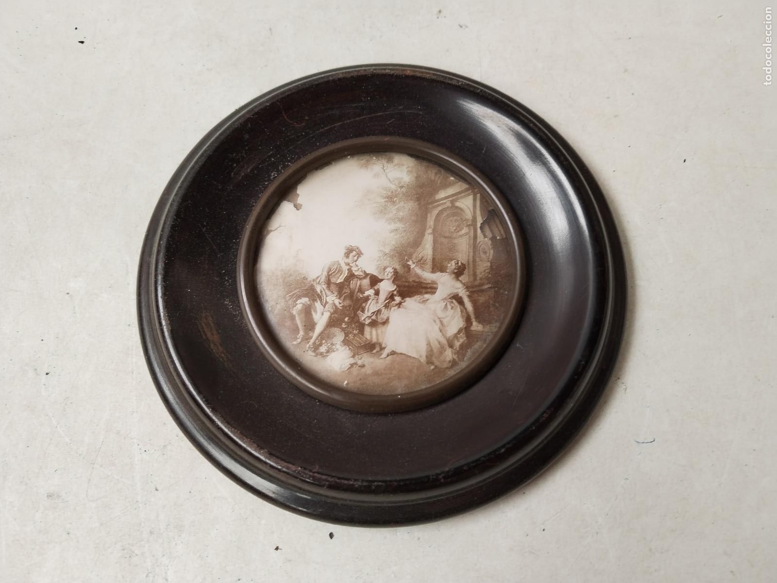Antig&uuml;edades: cuadro peque&ntilde;o redondo madera - c156 - Foto 4