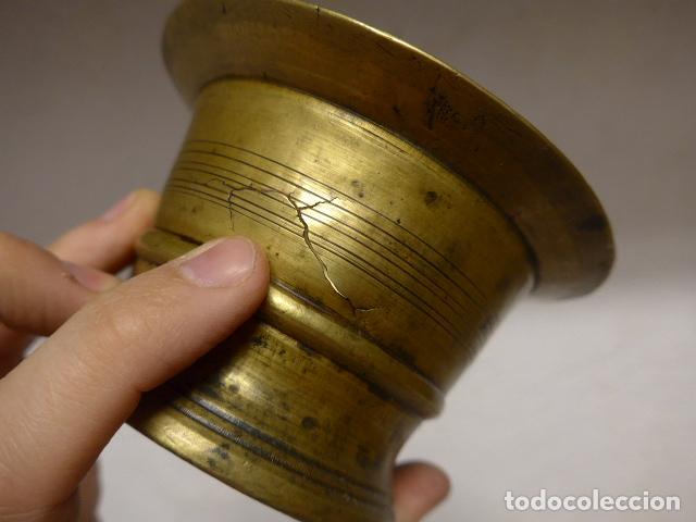 Antig&uuml;edades: Antiguo mortero de bronce, sin la mano. - Foto 4