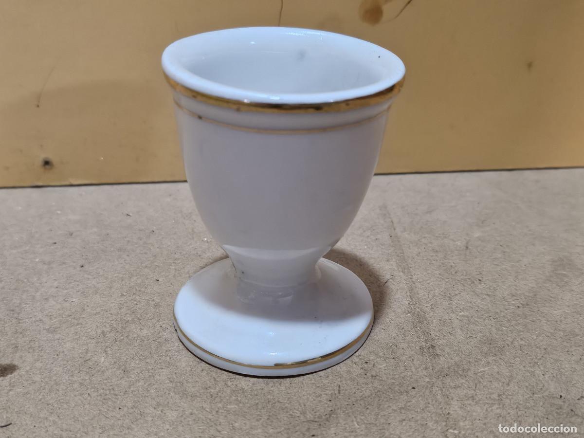 Antig&uuml;edades: copa de ceramica para huevos - Foto 2