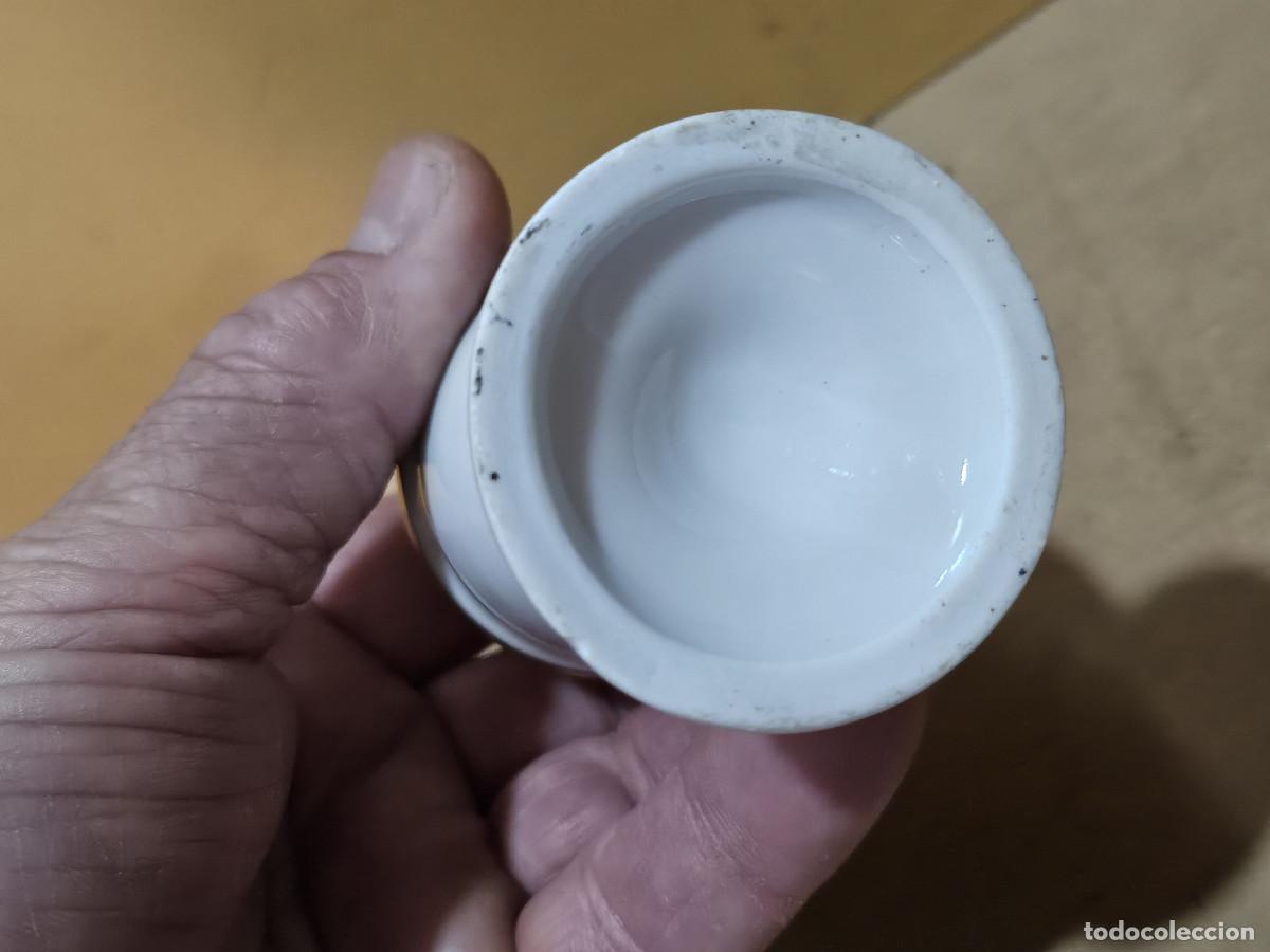 Antig&uuml;edades: copa de ceramica para huevos - Foto 3