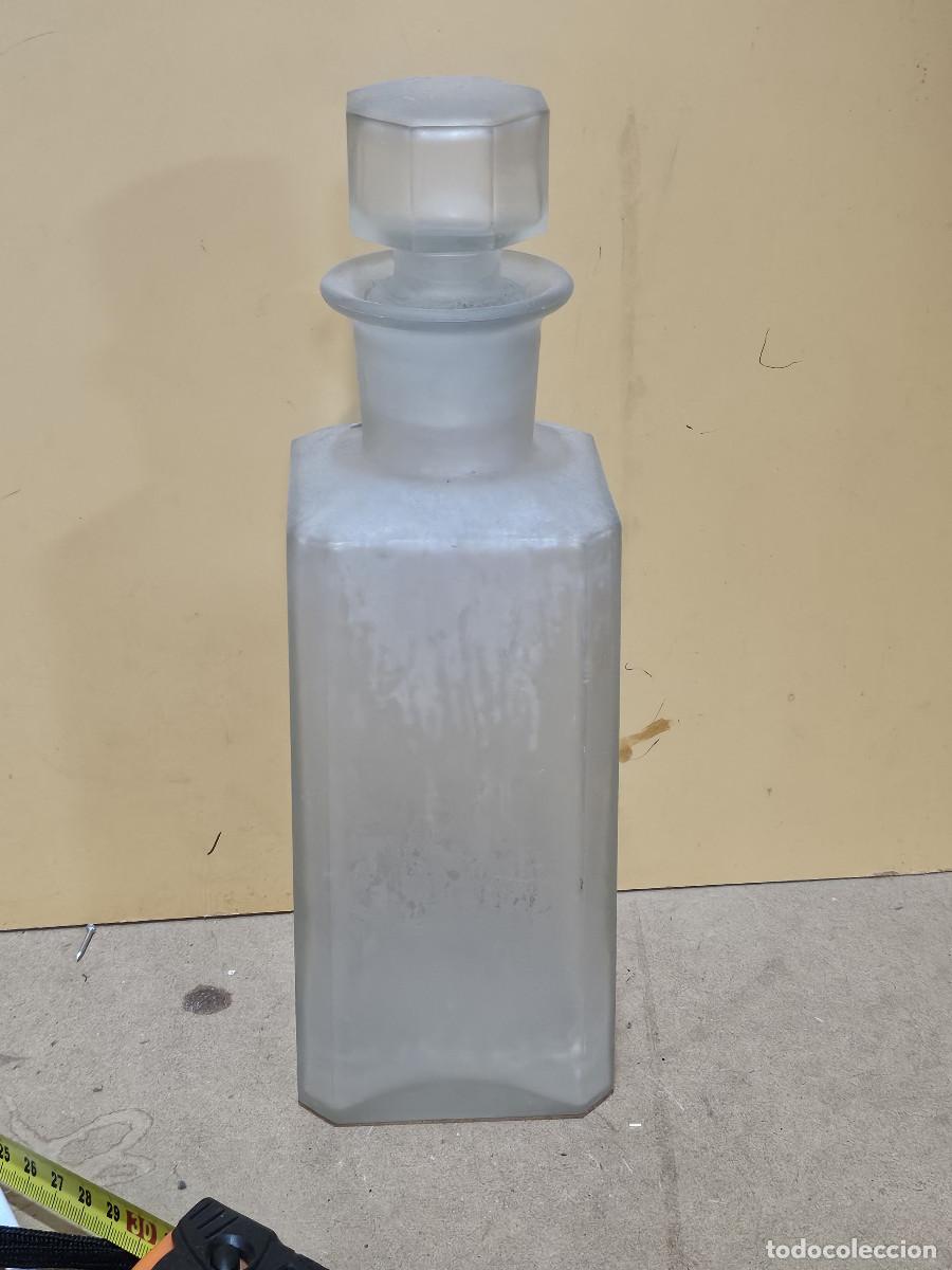 Antig&uuml;edades: botella de cristal transparente - Foto 1