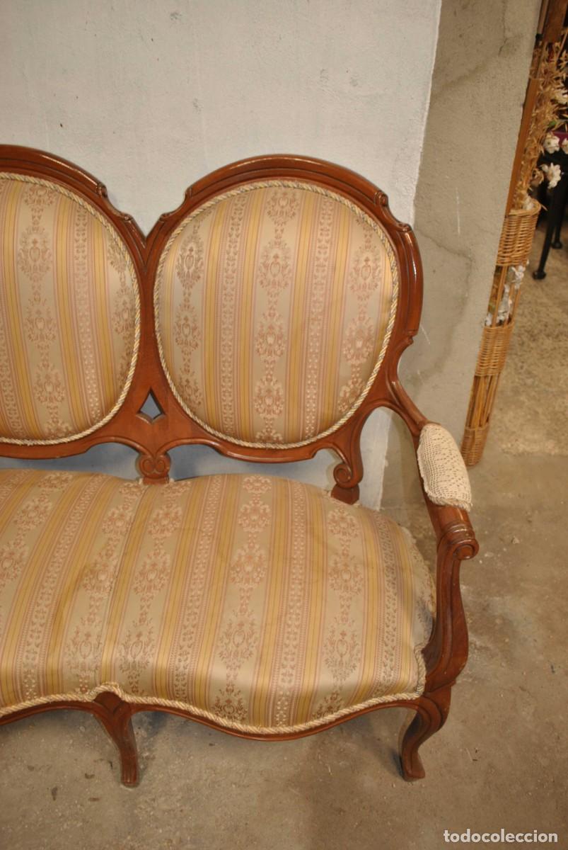 Antig&uuml;edades: SOF&Aacute; ANTIGUO DE ESTILO LUIS XV - Foto 2