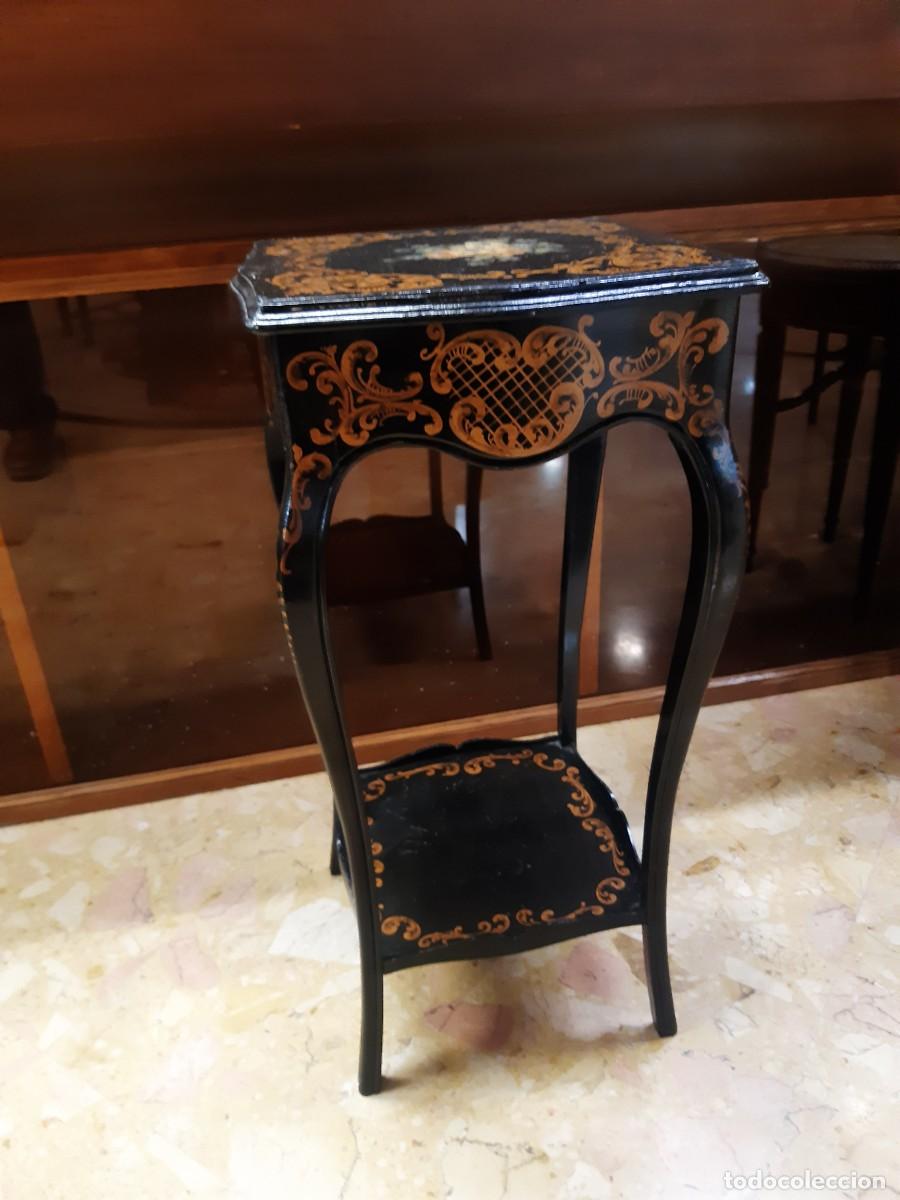 Antig&uuml;edades: MESA AUXILIAR EBONIZADA - Foto 1