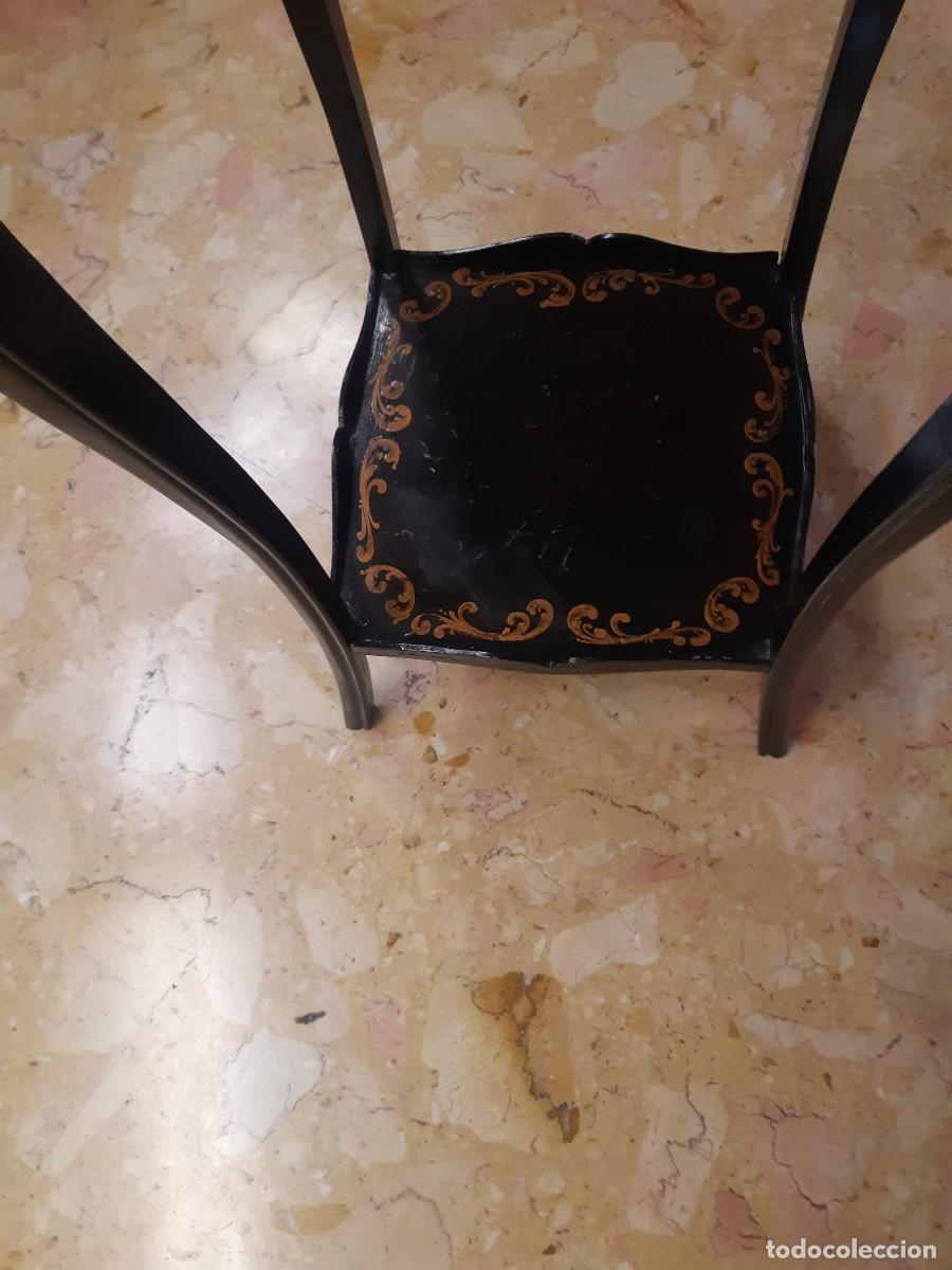 Antig&uuml;edades: MESA AUXILIAR EBONIZADA - Foto 3