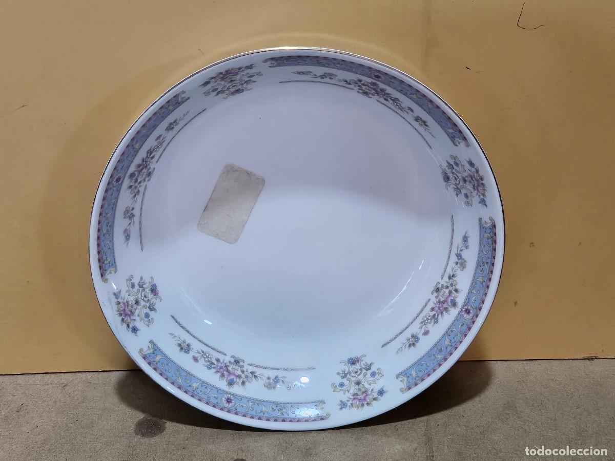 Antig&uuml;edades: plato de porcelana hondo - Foto 1