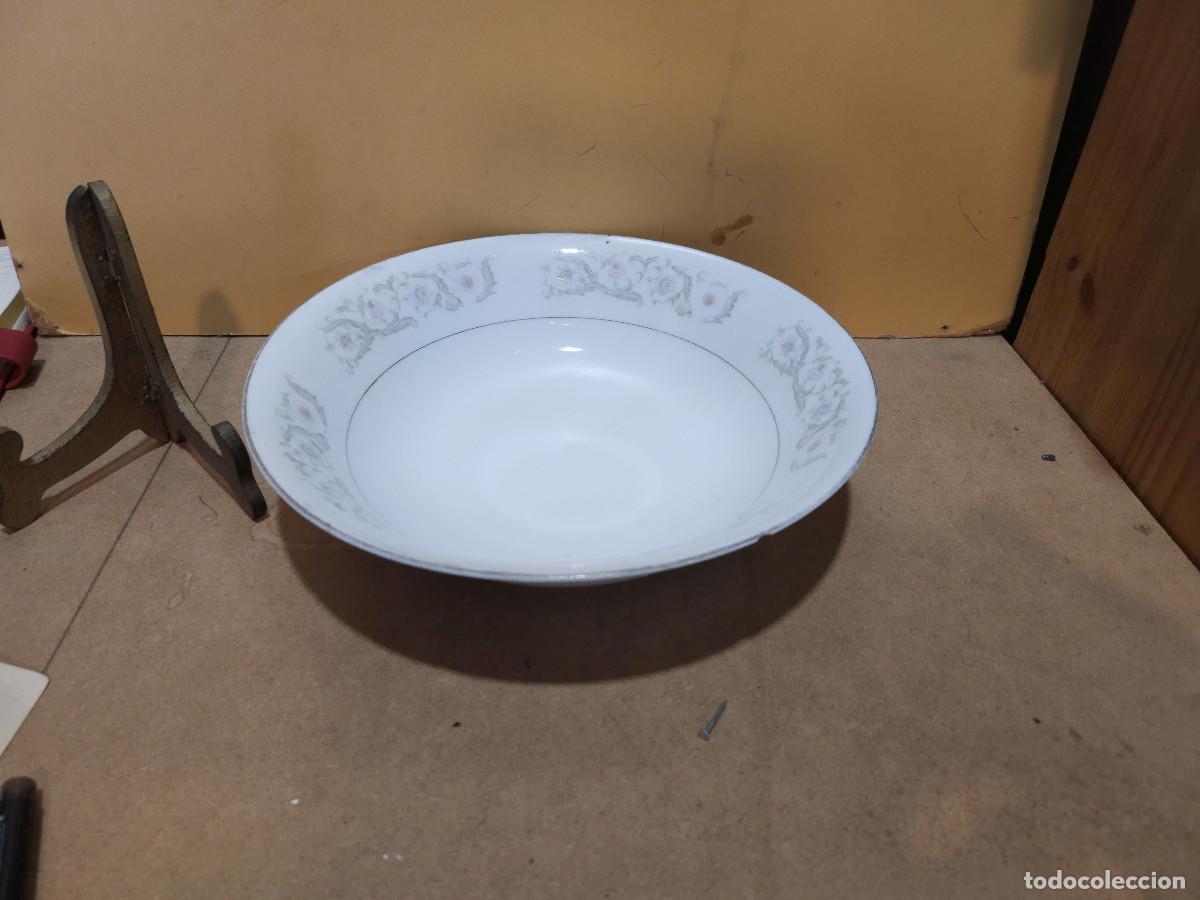 Antig&uuml;edades: ensaladera de porcelana - Foto 1