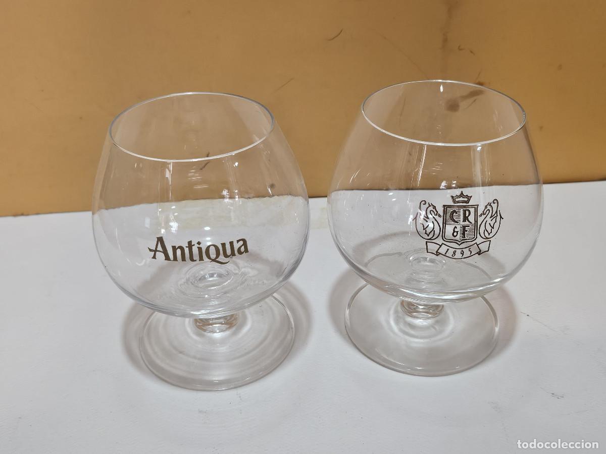 Antig&uuml;edades: 2 copas de co&ntilde;ac en cristal - Foto 1