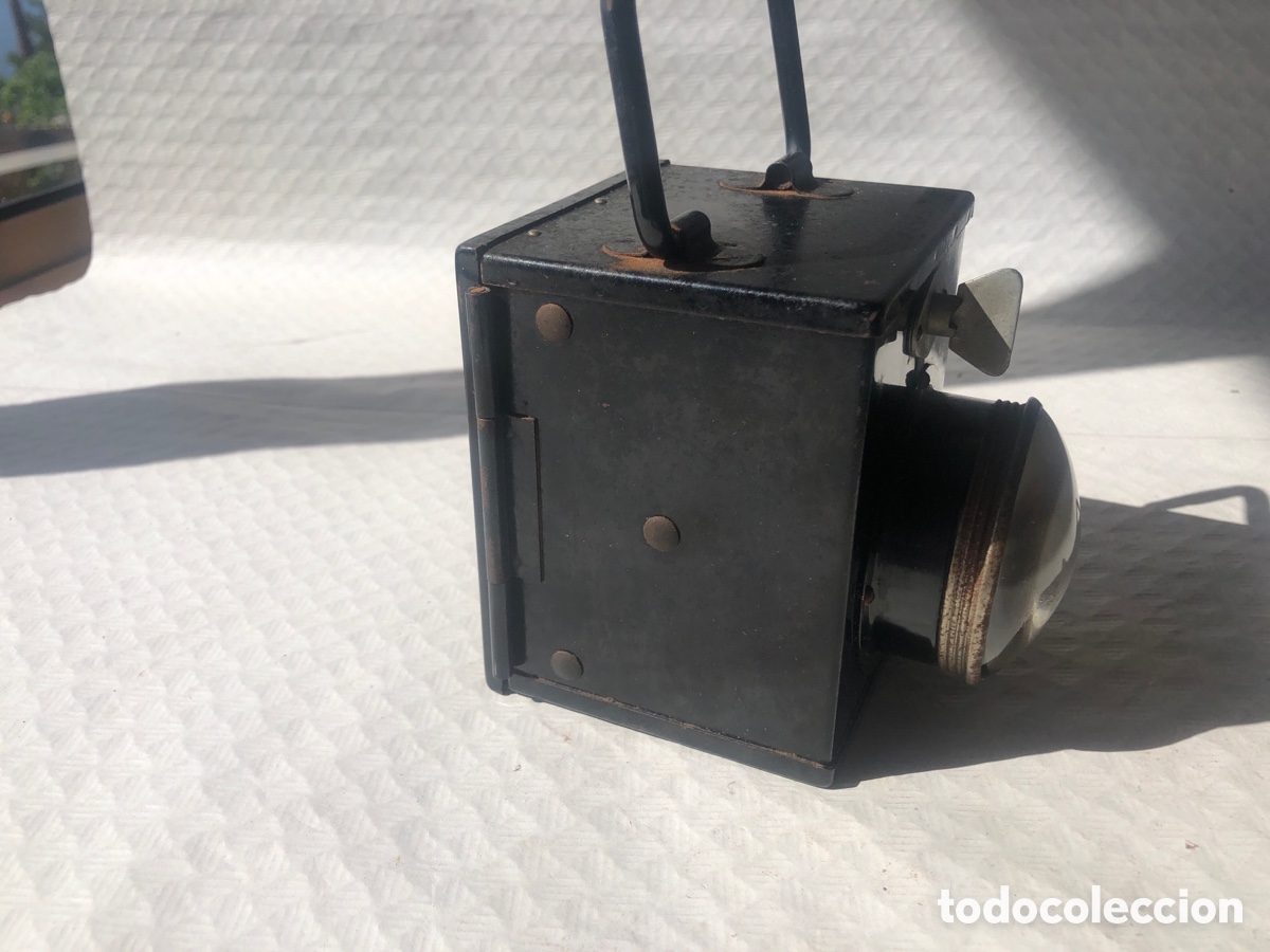 Antig&uuml;edades: Antigua linterna de bateria nunca usada - Foto 4