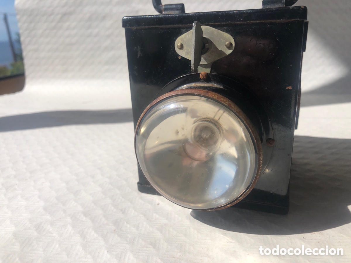 Antig&uuml;edades: Antigua linterna de bateria nunca usada - Foto 5