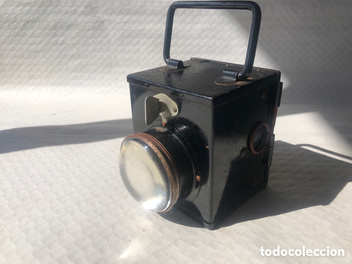 Antig&uuml;edades: Antigua linterna de bateria nunca usada - Foto 1