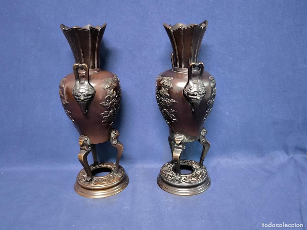 Antig&uuml;edades: PAREJA DE JARRONES ORIENTALES DE BRONCE EPOCA 1900 - Foto 5