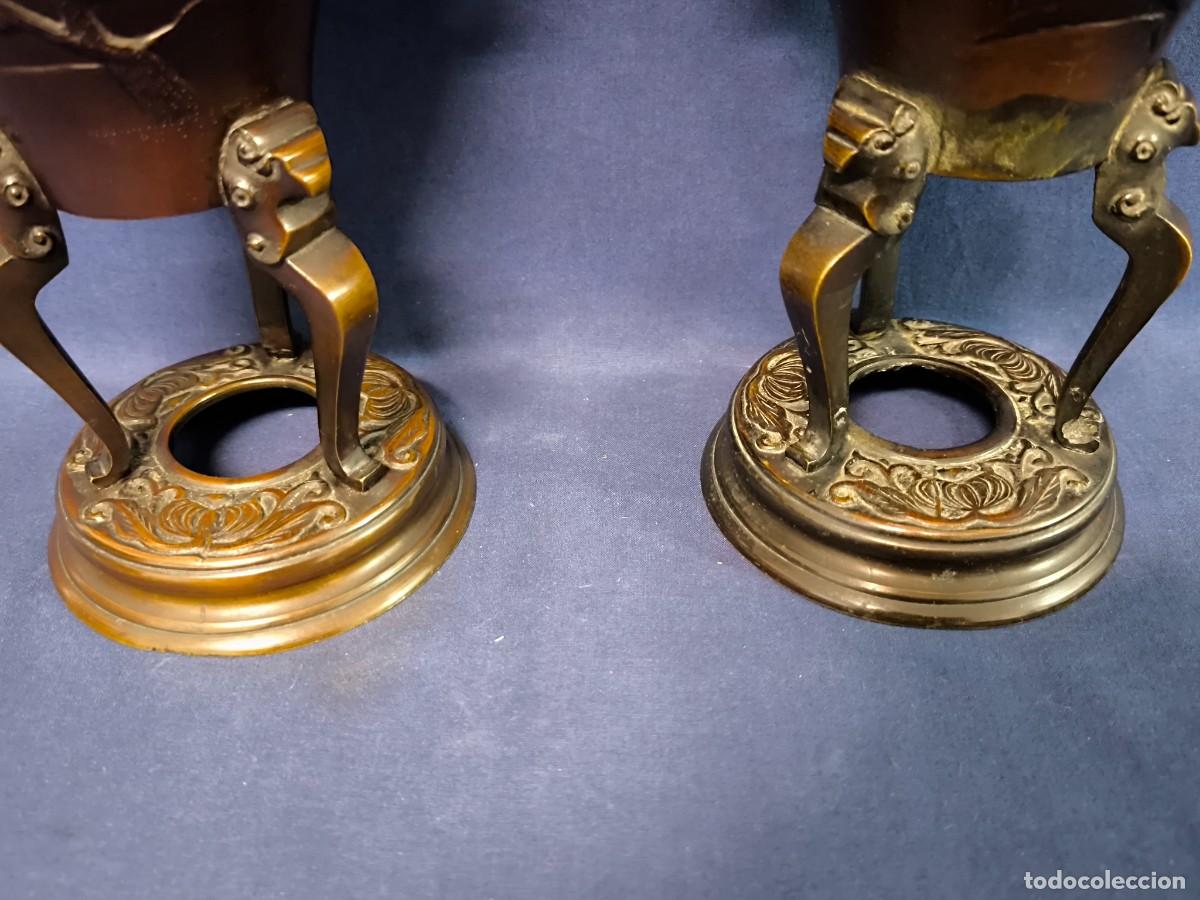 Antig&uuml;edades: PAREJA DE JARRONES ORIENTALES DE BRONCE EPOCA 1900 - Foto 6