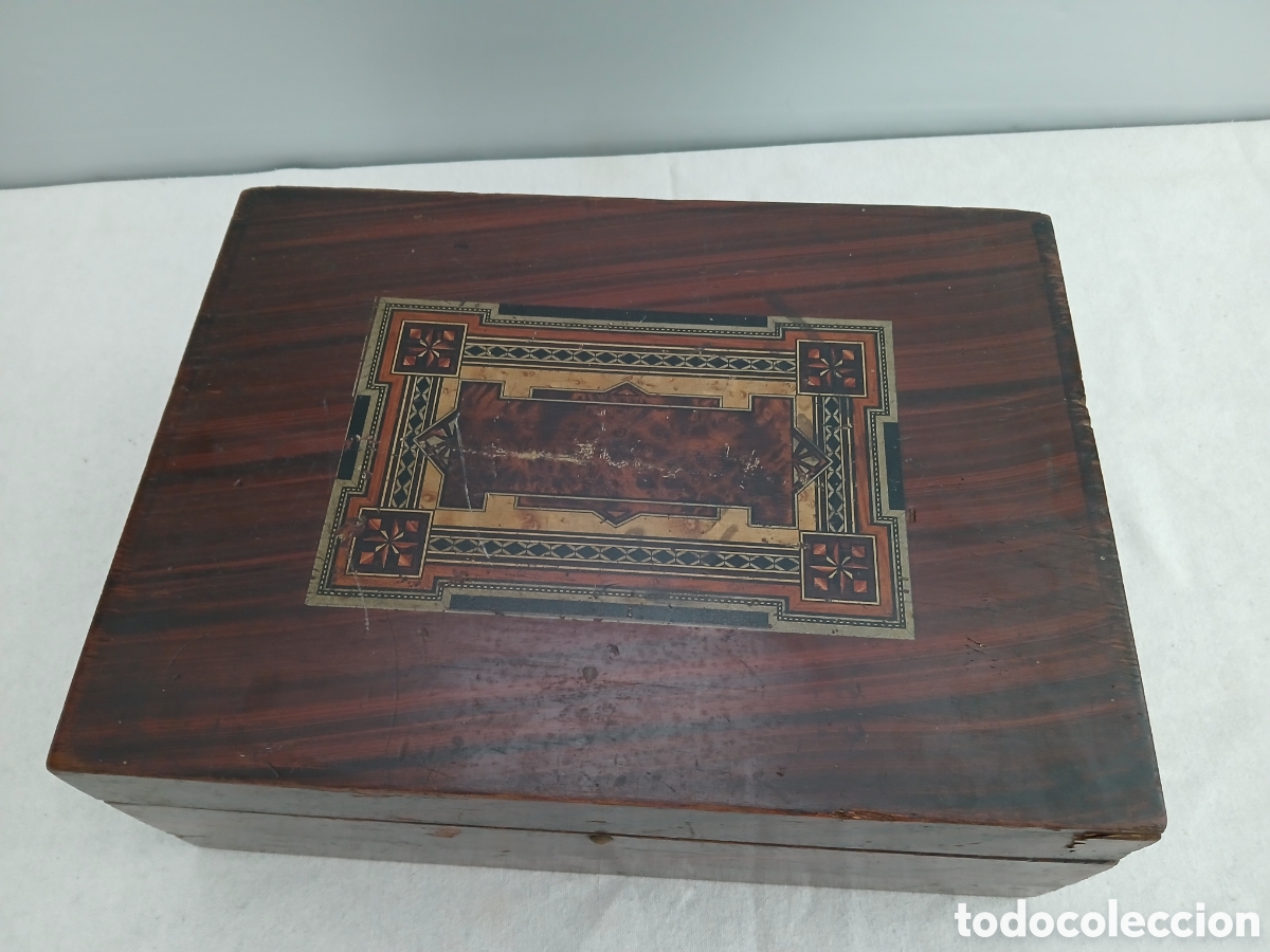Antig&uuml;edades: Antigua caja madera para medias - Foto 6