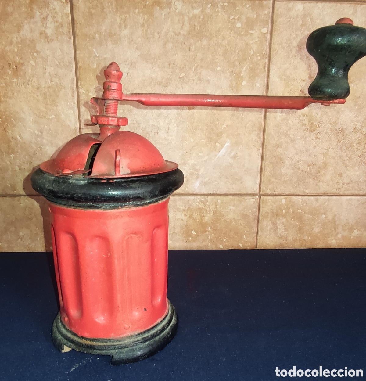 Antiquit&eacute;s: Antiguo molinillo de cafe
