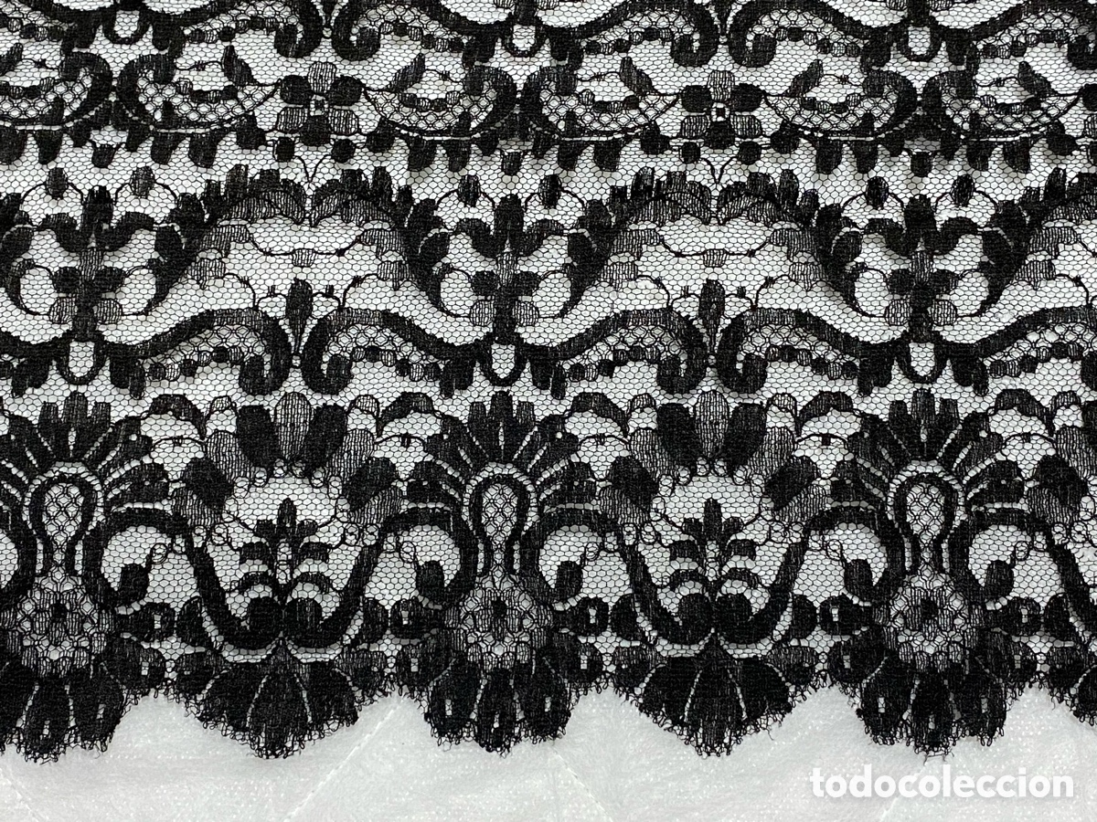Antig&uuml;edades: Antigua mantilla negra - Foto 1