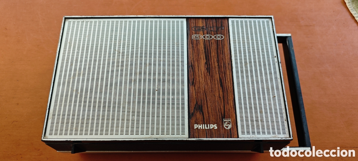 Antig&uuml;edades: Tocadiscos Philips 300 GF - Foto 1