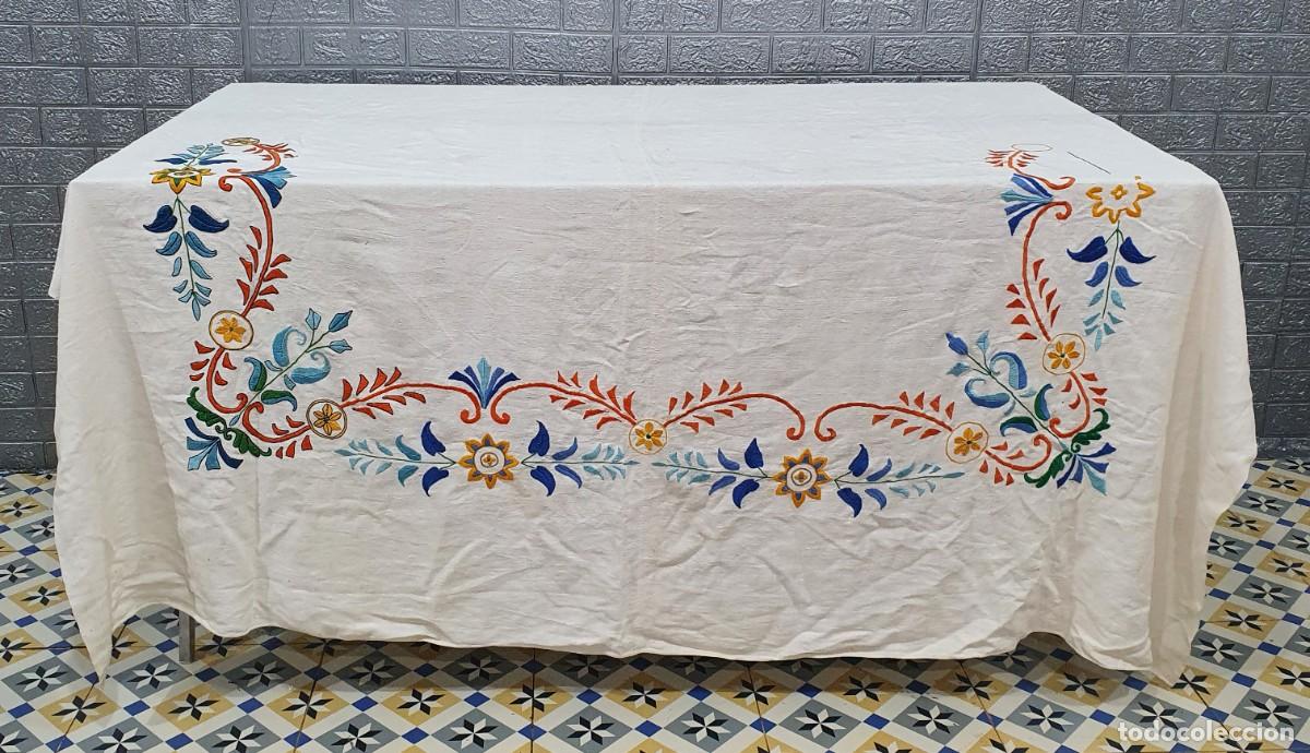 Antig&uuml;edades: Mantel de altar bordado a mano - Foto 1