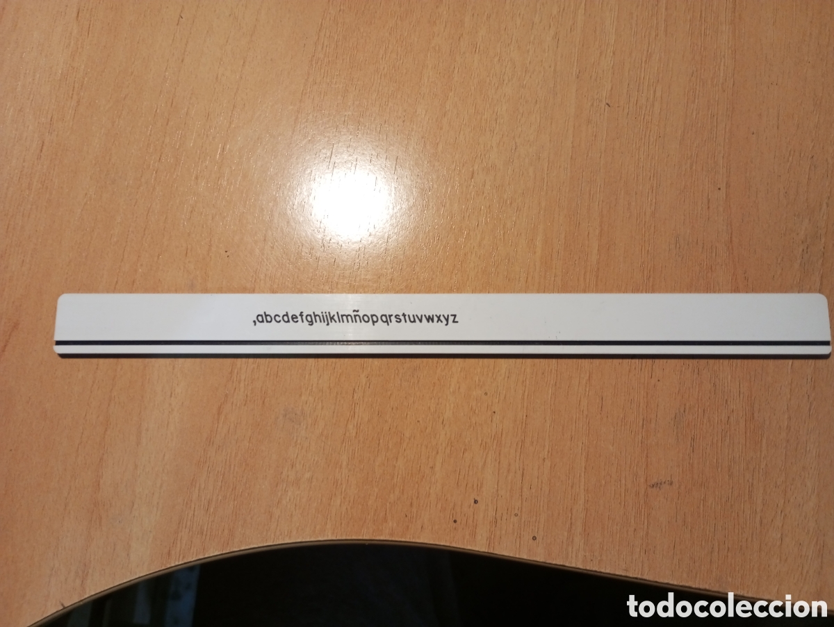 Antig&uuml;edades: Regleta para rotular letras rotring mide 26 cms - Foto 4