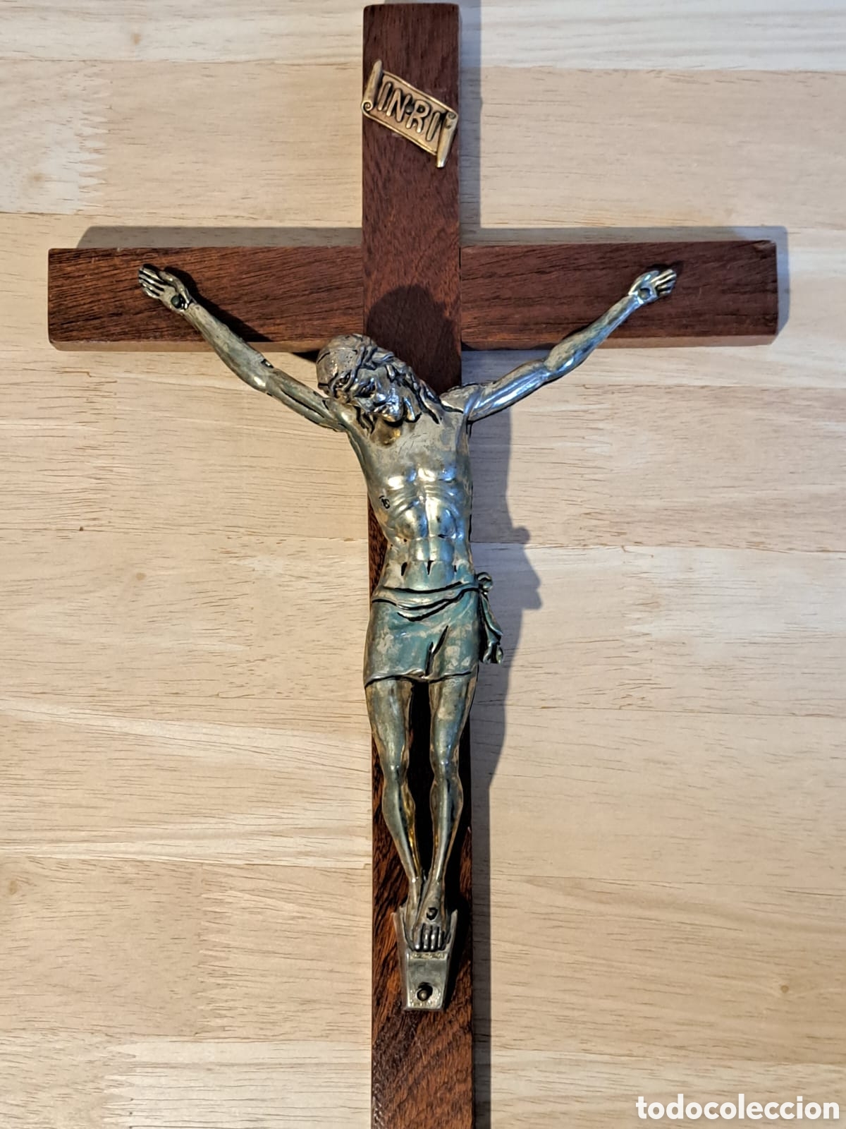 Antig&uuml;edades: Crucifijo de metal y madera - Foto 5