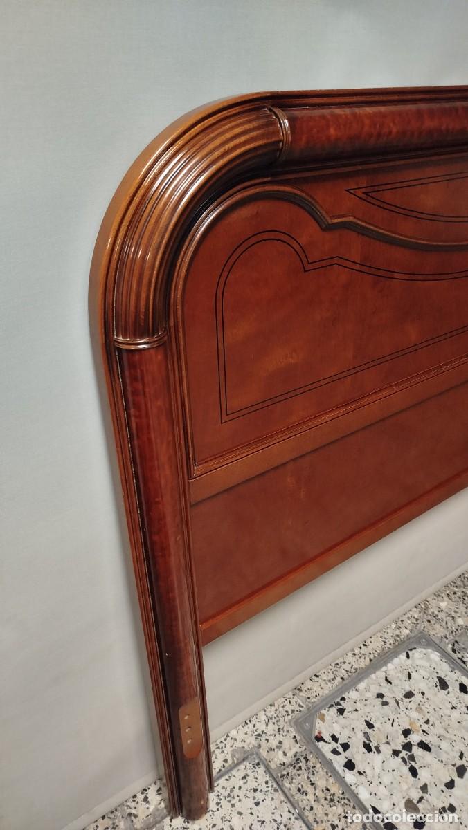 Antig&uuml;edades: CABECERO DE MADERA DE 130 CM - Foto 2
