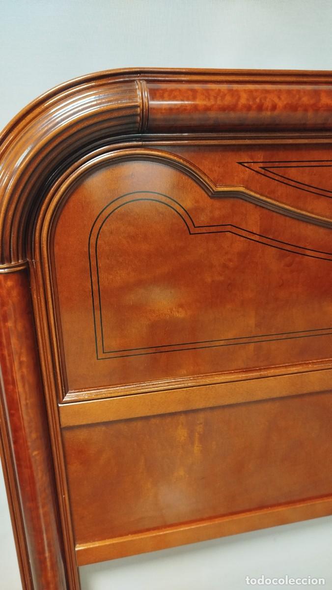 Antig&uuml;edades: CABECERO DE MADERA DE 130 CM - Foto 3