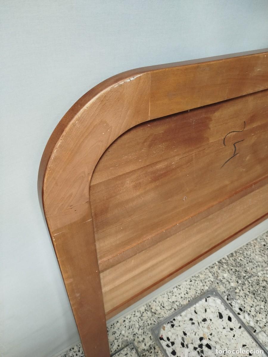 Antig&uuml;edades: CABECERO DE MADERA DE 130 CM - Foto 8