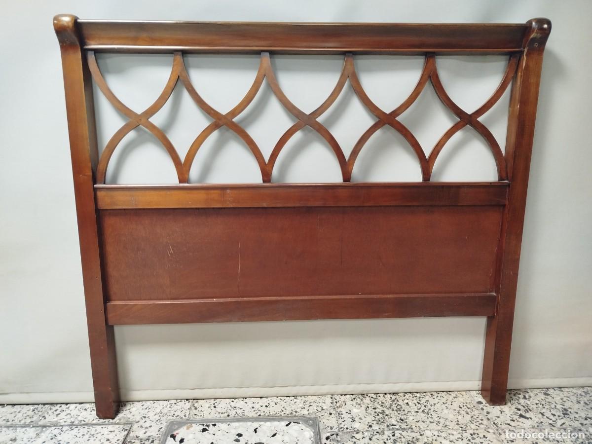 Antig&uuml;edades: CABECERO DE MADERA PARA CAMA DE 105 CM - Foto 6