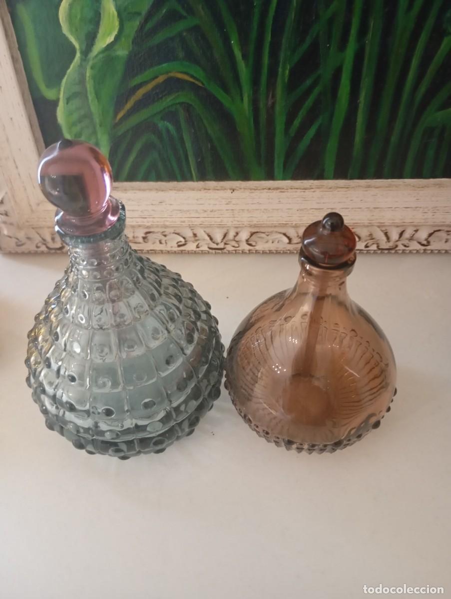 Antig&uuml;edades: Lote de perfumeros de cristal soplado - Foto 2