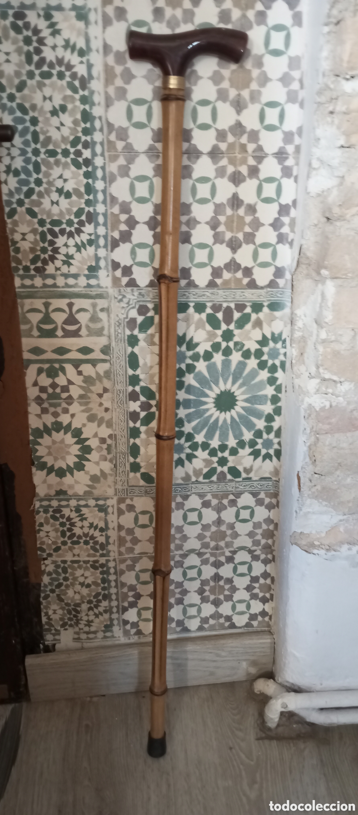 Antig&uuml;edades: Bast&oacute;n de bamb&uacute; y empu&ntilde;adura de Carey - Foto 2