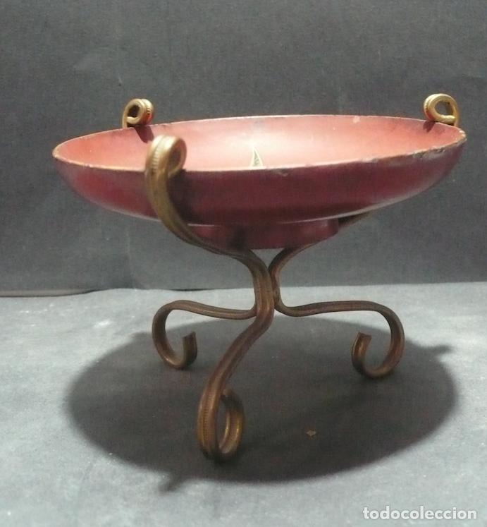 Antig&uuml;edades: PLATO DECORADO CON PIE DE BRONCE - Foto 1