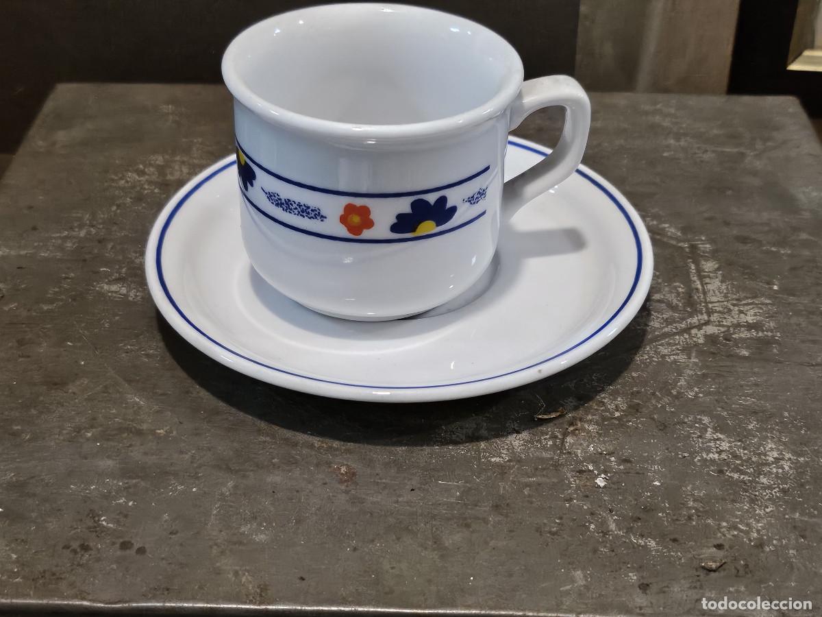 Antig&uuml;edades: taza y plato de ceramica - Foto 1