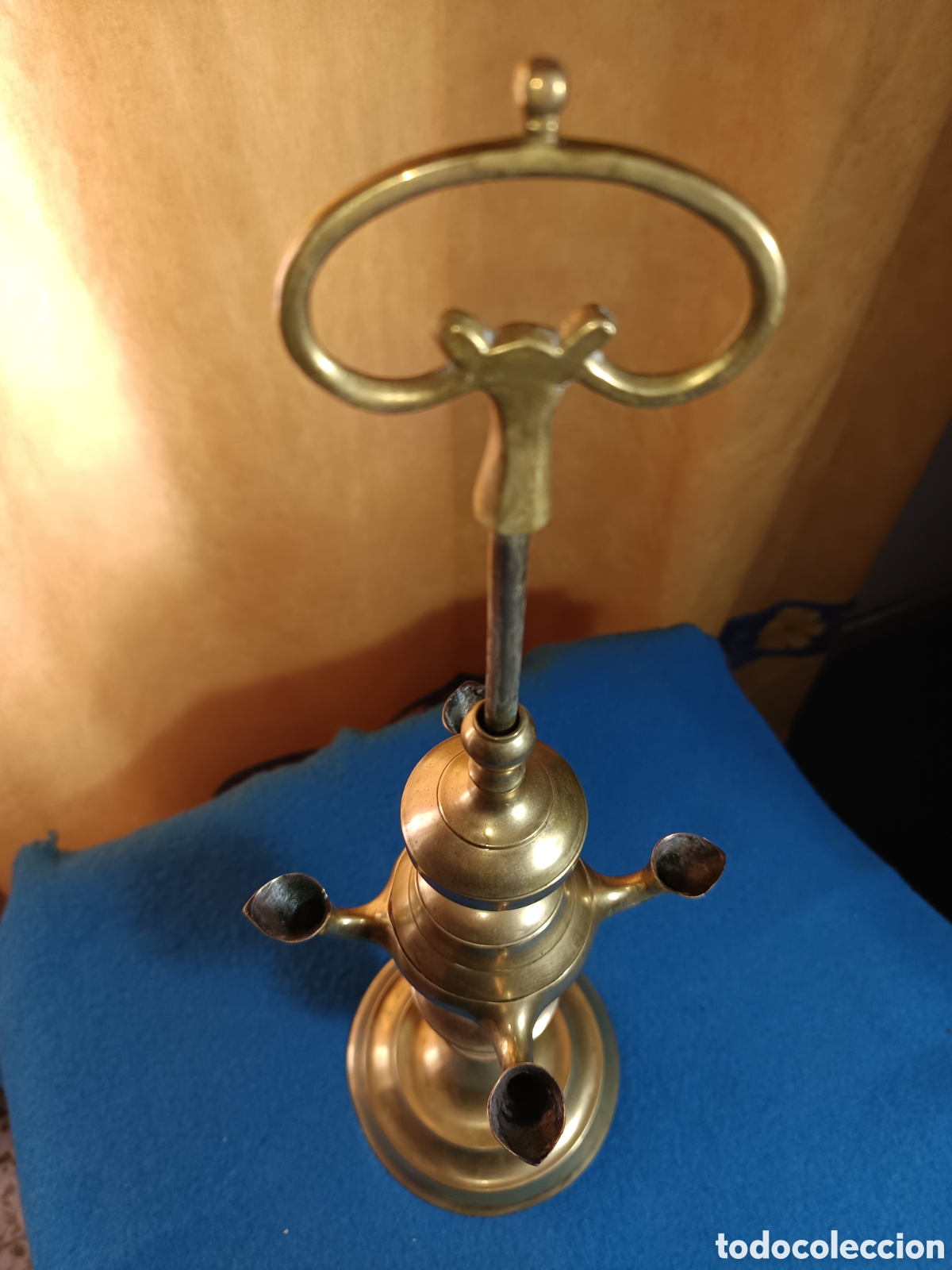 Antig&uuml;edades: L&aacute;mpara de aceite en lat&oacute;n. - Foto 7