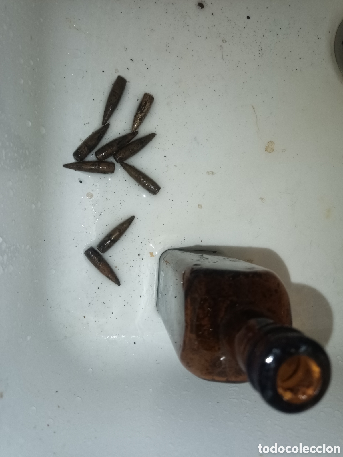 Antig&uuml;edades: Curioso hallazgo de botella con sorpresa. - Foto 5