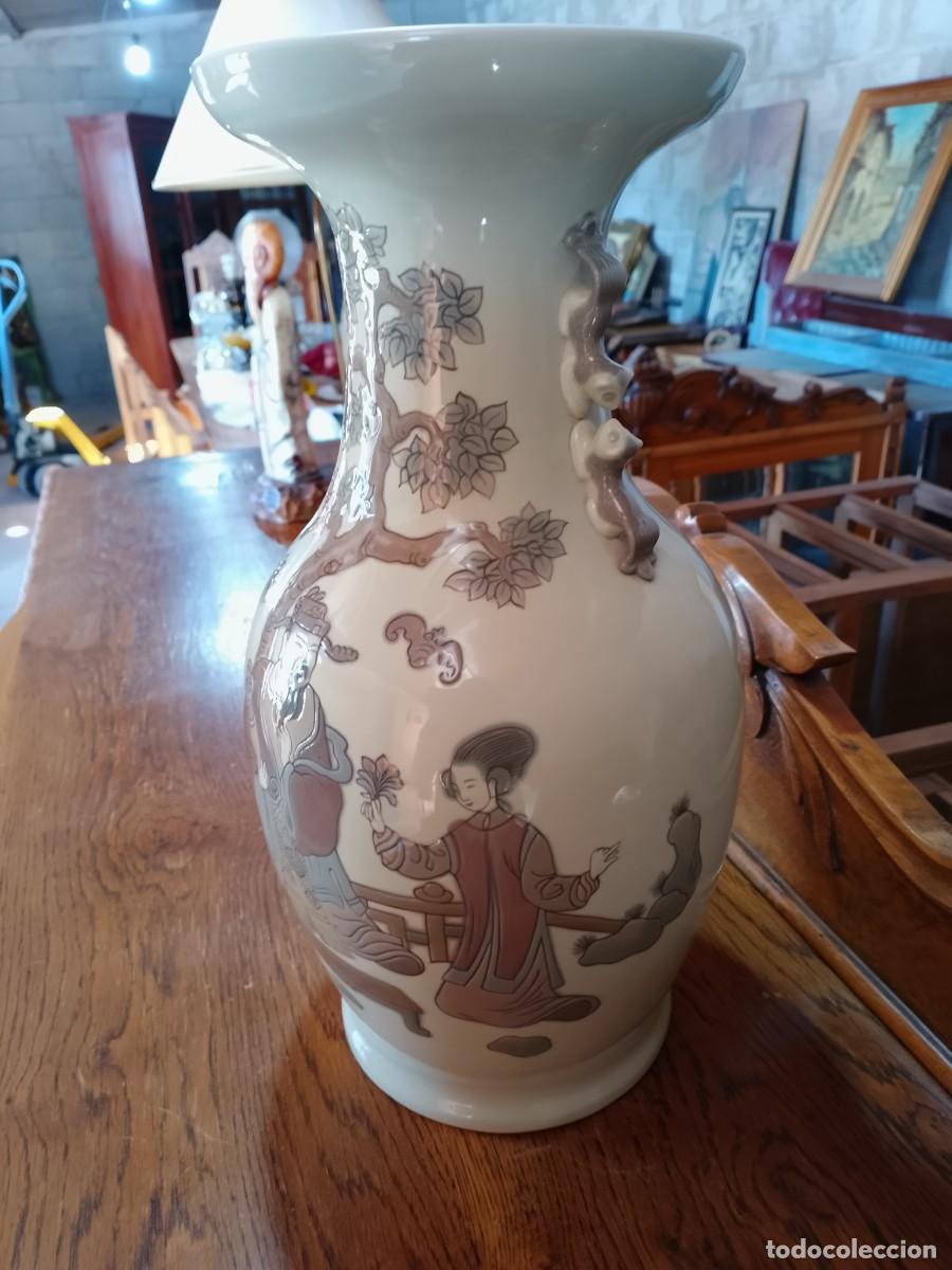 Antig&uuml;edades: Jarr&oacute;n porcelana Lladro - Foto 6