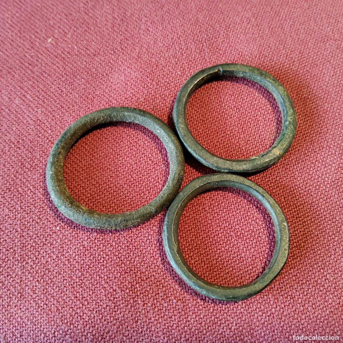 Antig&uuml;edades: TRES PREMONEDAS CELTIBERICAS DE BRONCE - Foto 1