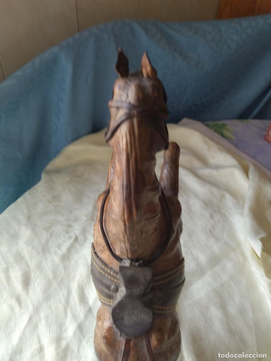 Antig&uuml;edades: Antiguo caballo forrado de cuero. - Foto 11