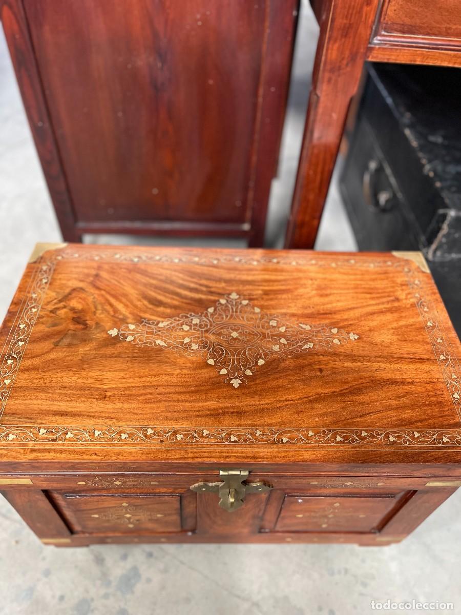 Antig&uuml;edades: baul antiguo marqueteria restaurada - Foto 3