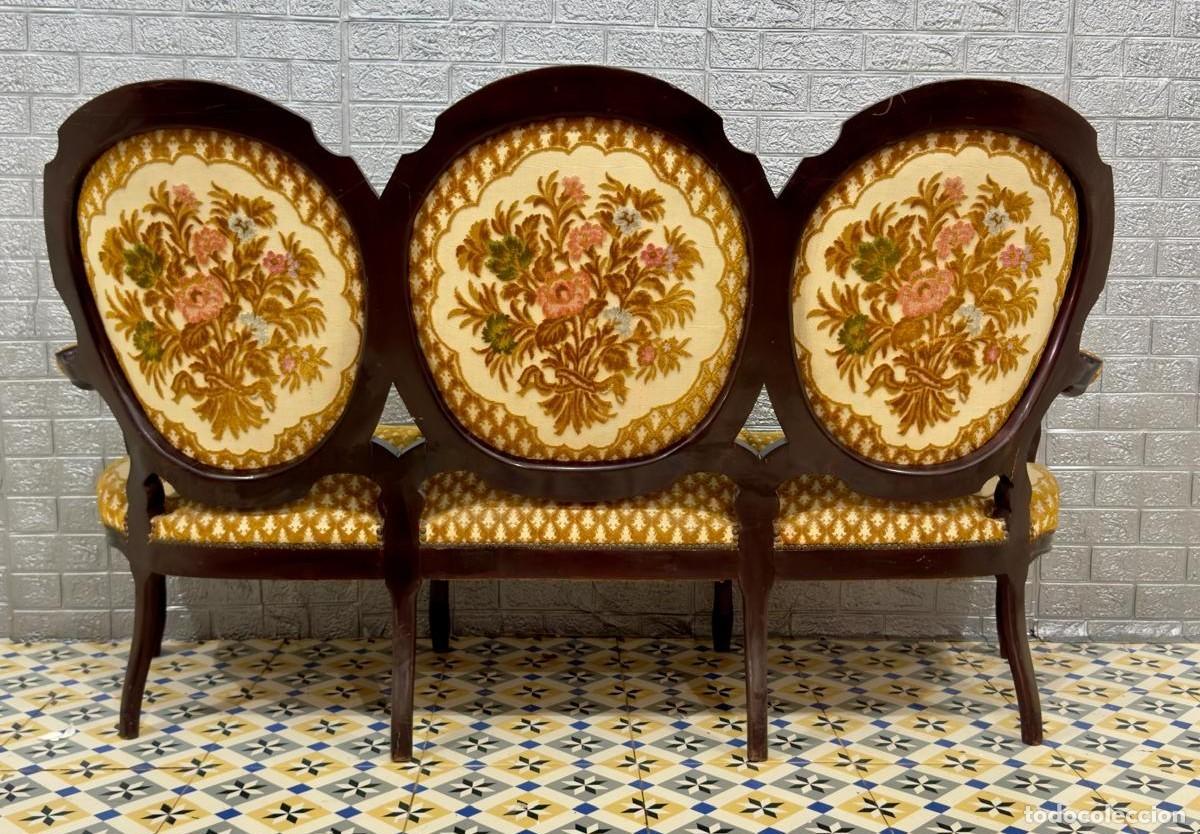 Antig&uuml;edades: Tresillo estilo Luis XV en madera de caoba - Foto 9